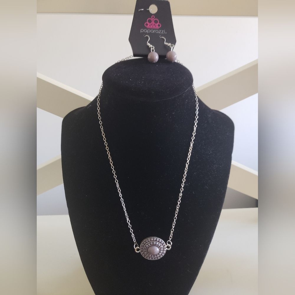 Paparazzi Silver Necklace With Medium And Small Gray Stone Pendant And Earrings